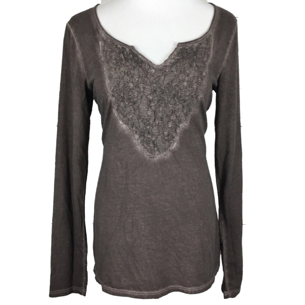 Maurices Medium Woman's Long Sleeve Top Crochet
